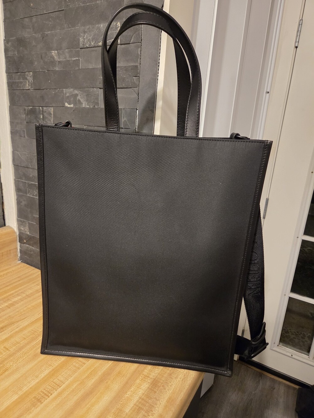 Alexander McQueen NWT Black Tote w/Guitar strap & Dustbag - Picture 5 of 9